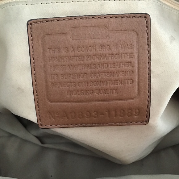 Vintage Authentic Coach large bag. - Picture 9 of 16